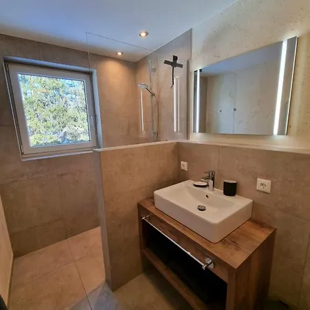 Kurz Apartment *